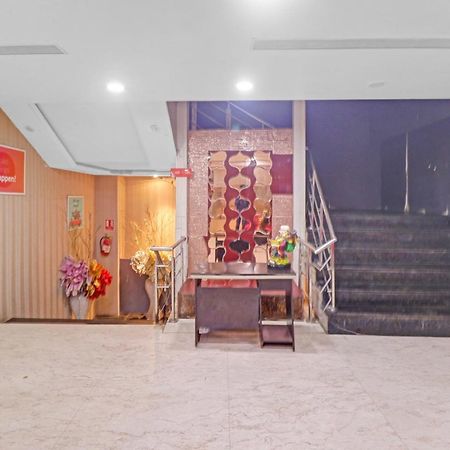 Collection O Seven Heaven Hotel Ню Делхи Екстериор снимка
